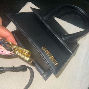 Jacquemus Moyen Chiquito tote bag